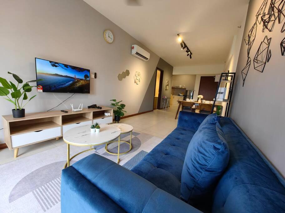 Near Airport K Avenue Family Room view 2