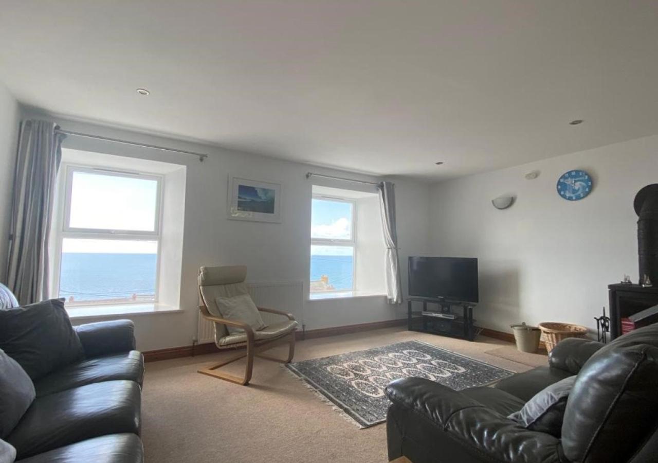 3 Bed in Porthleven oc-atlant