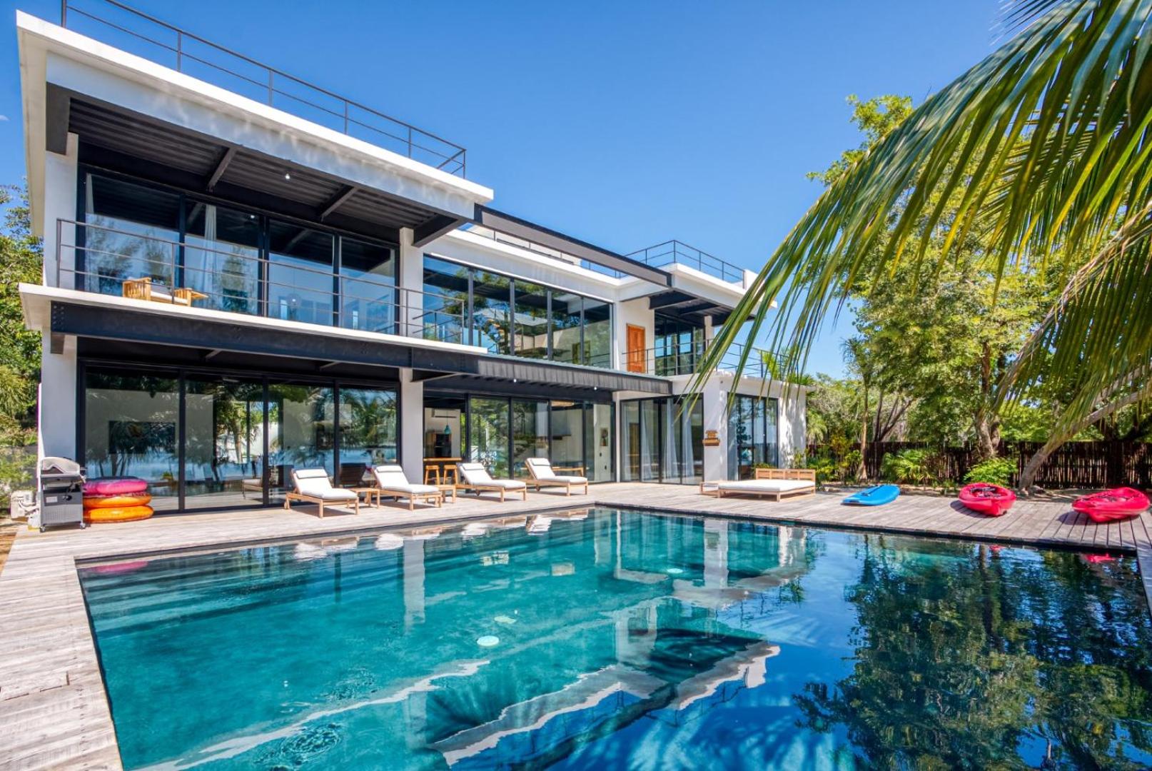 Balam Beach Villa - Modern 4Bed Oceanfront w Pool