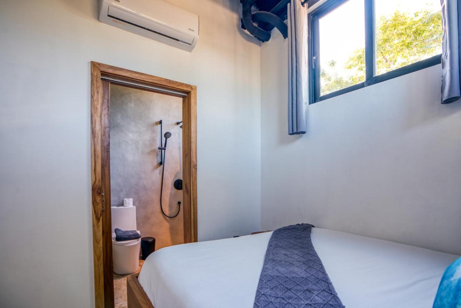 Balam Beach Villa - Modern 4Bed Oceanfront w Pool