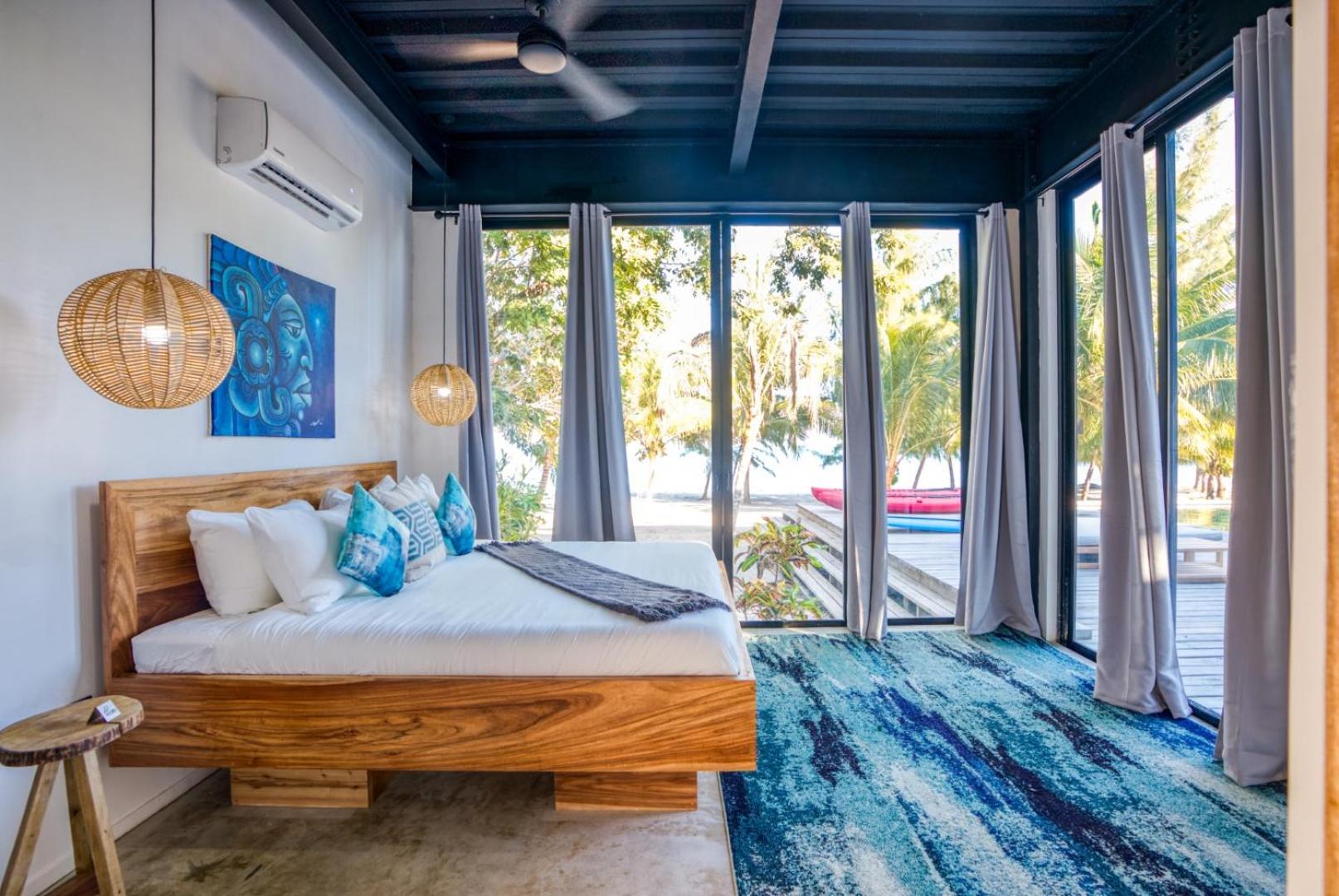 Balam Beach Villa - Modern 4Bed Oceanfront w Pool