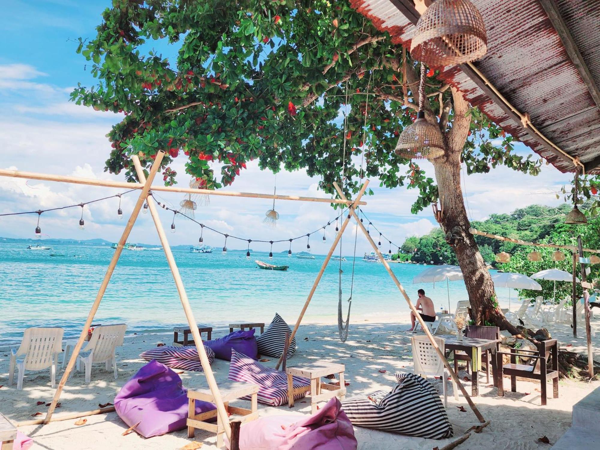 Minnie Seaview Resort