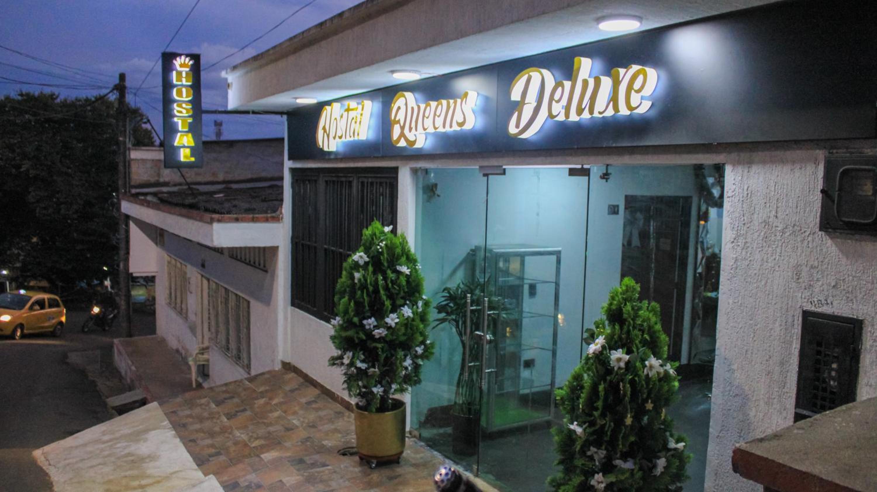 Hostal Queens Deluxe