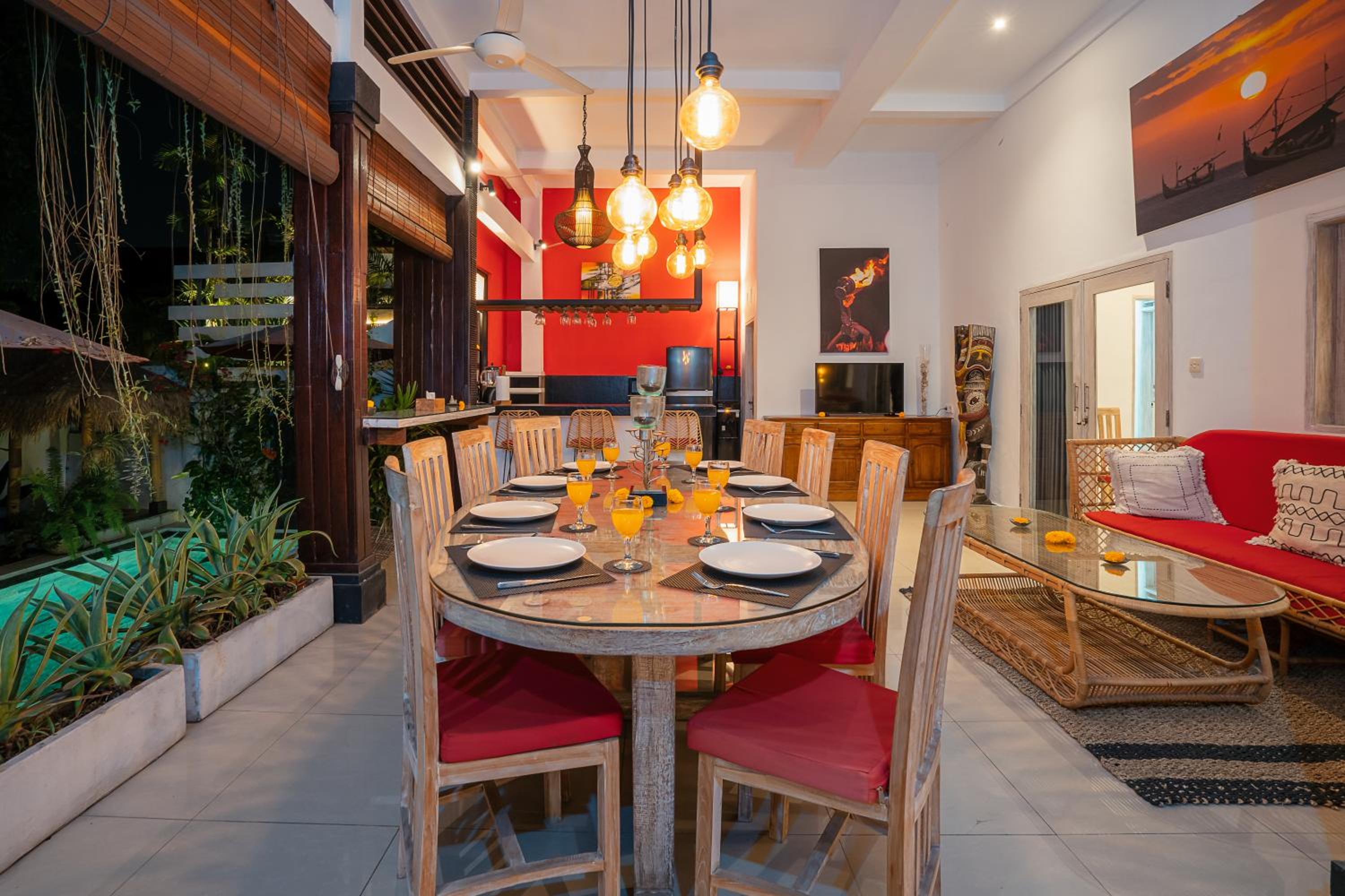 dining
