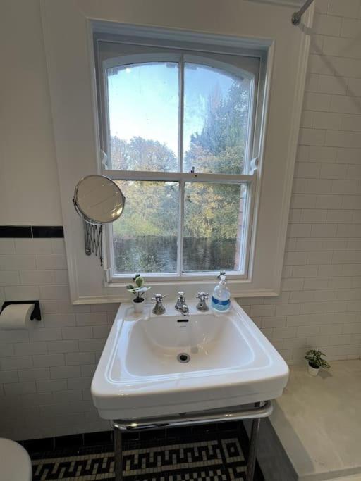 Tranquil Retreat in Historic Chapelizod