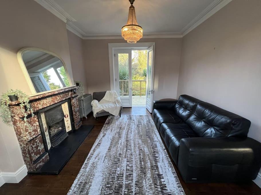 Tranquil Retreat in Historic Chapelizod