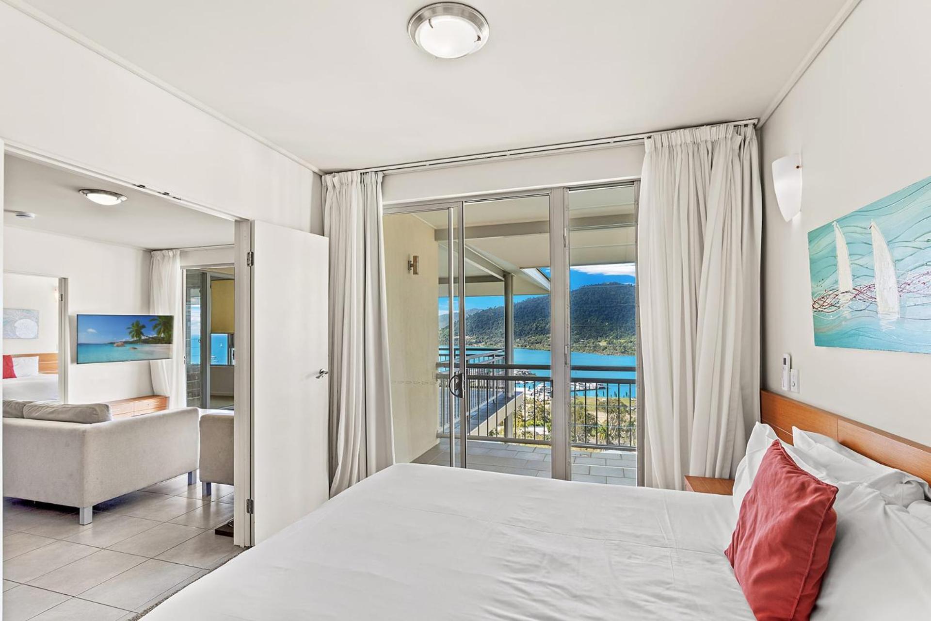 Airlie Beach Ocean Views & Resort Living @ 231