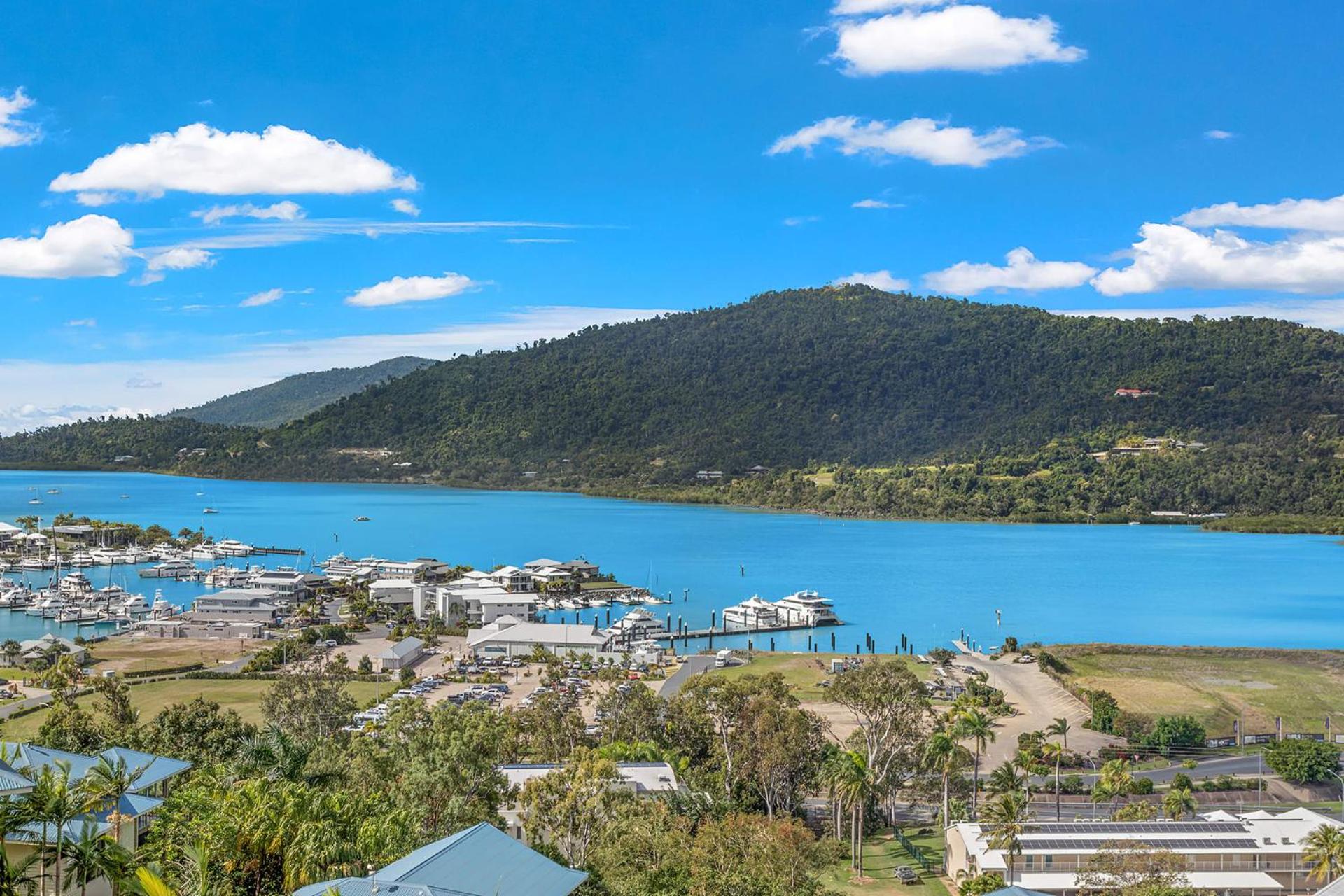 Airlie Beach Ocean Views & Resort Living @ 231