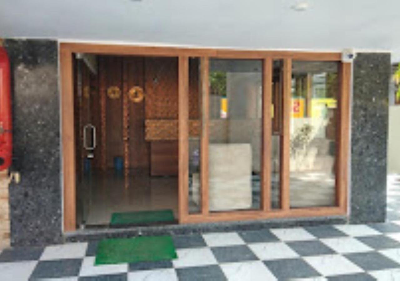 Hotel Blue Paradise Chandrapur