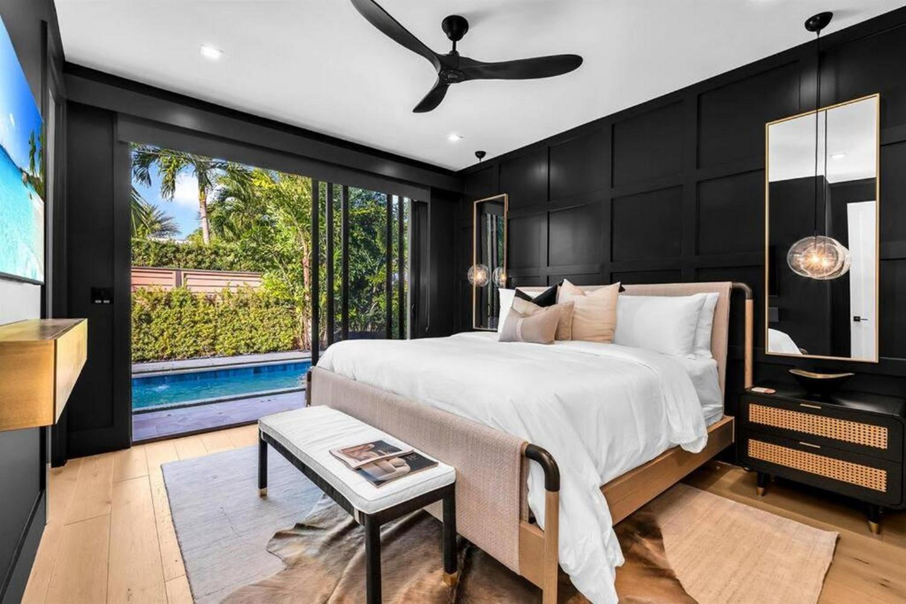 Casa Zenhaven - Designer Poolside Haven! view 4