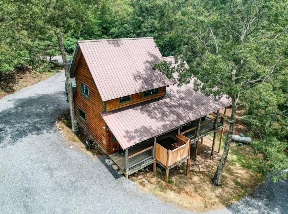 Adelaide's Den cabin view 3