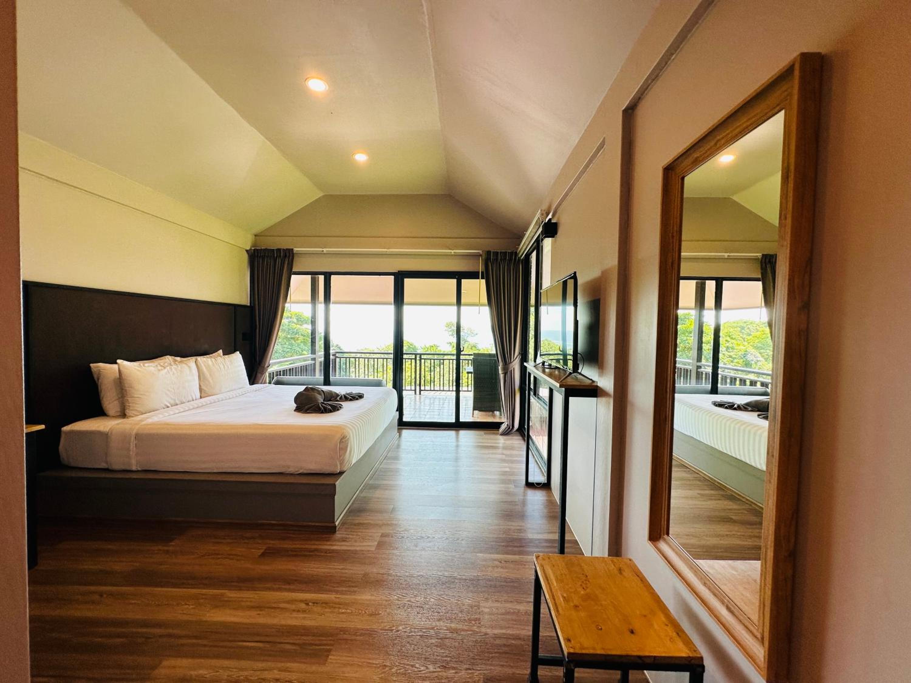 HIP Seaview Resort @ Phi Phi