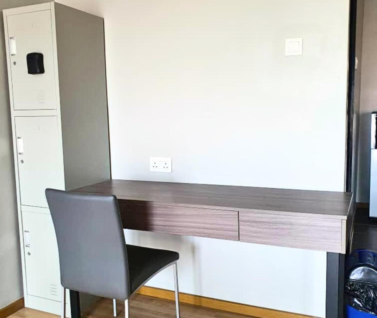 family 1 bed room apartment photo 4