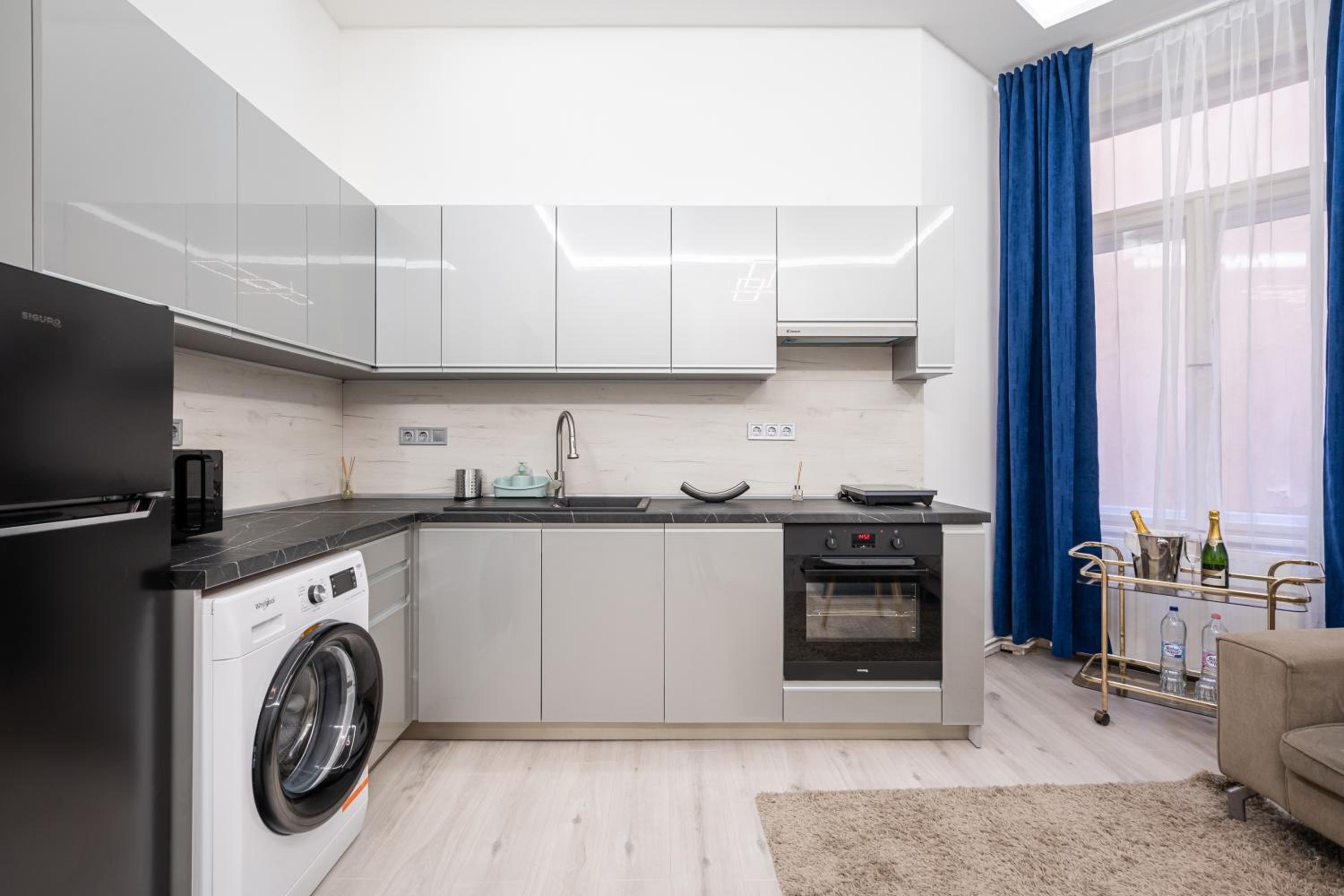 MyElegance Downtown Apartment Free Parking