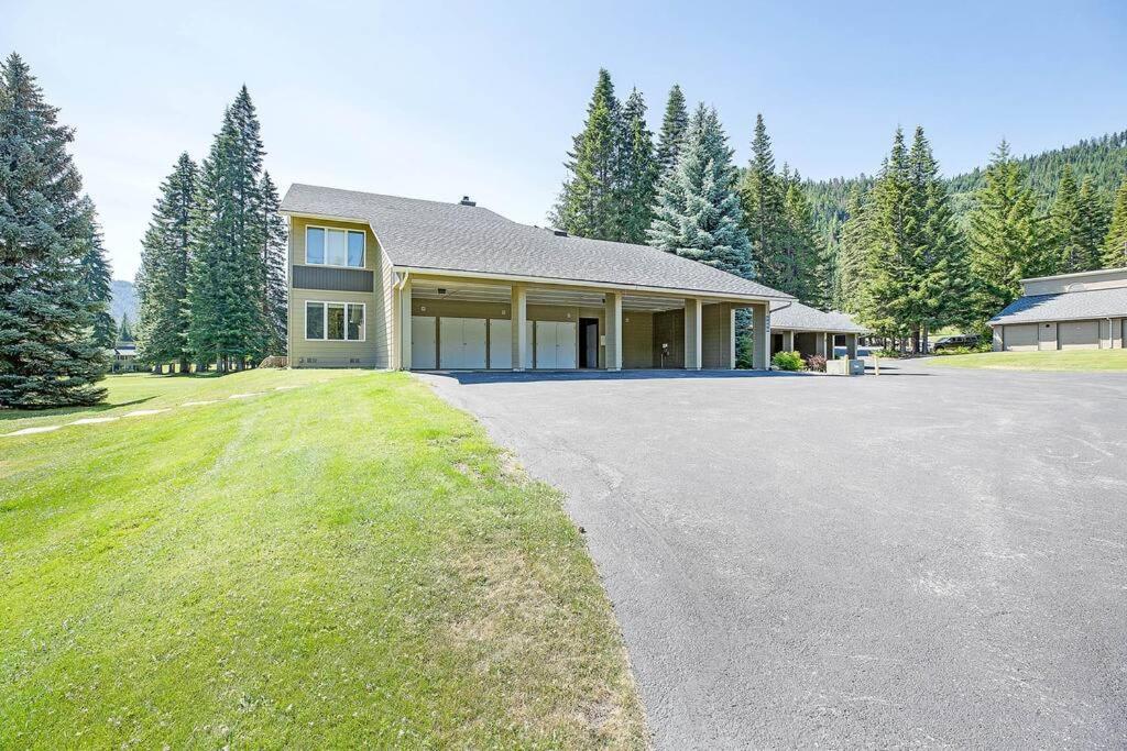 Cardinal Peak Condo at Kahler Golf Ski Resort view 5