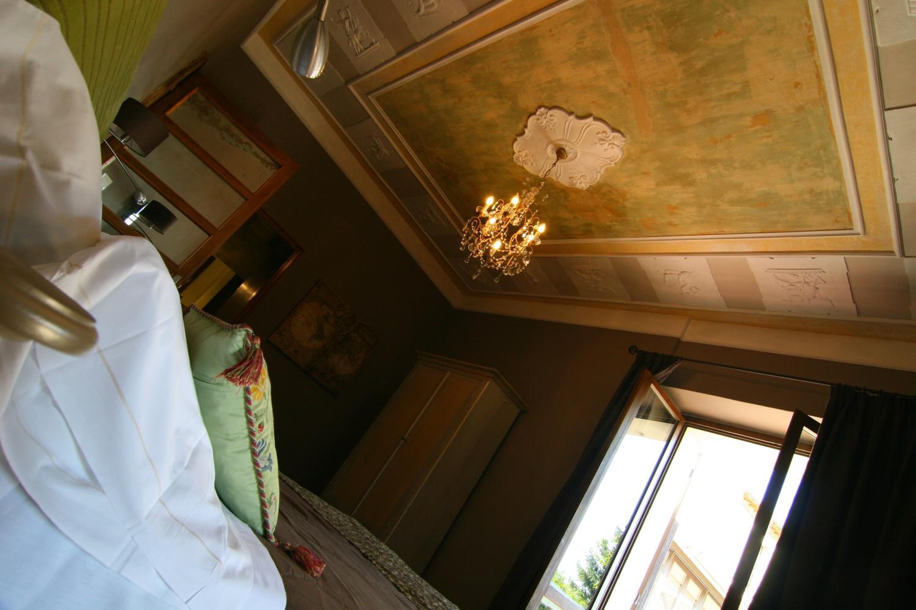 La Rocca Guest House & Spa