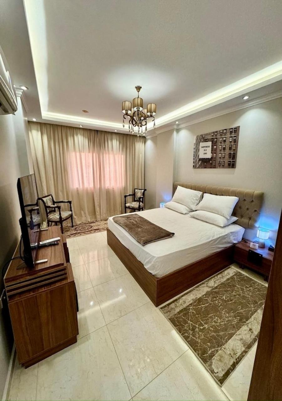 Riverfront Apartment 1