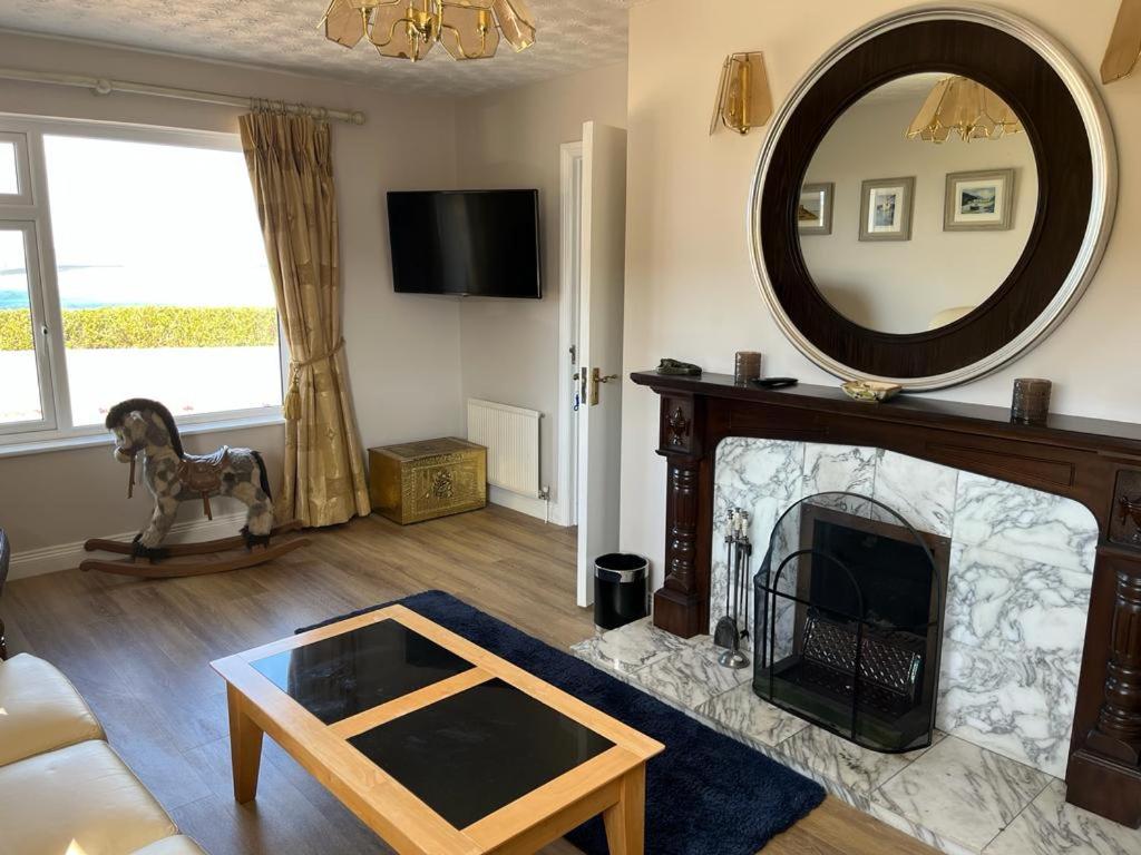 Perfect family getaway with spectacular sea views view 2