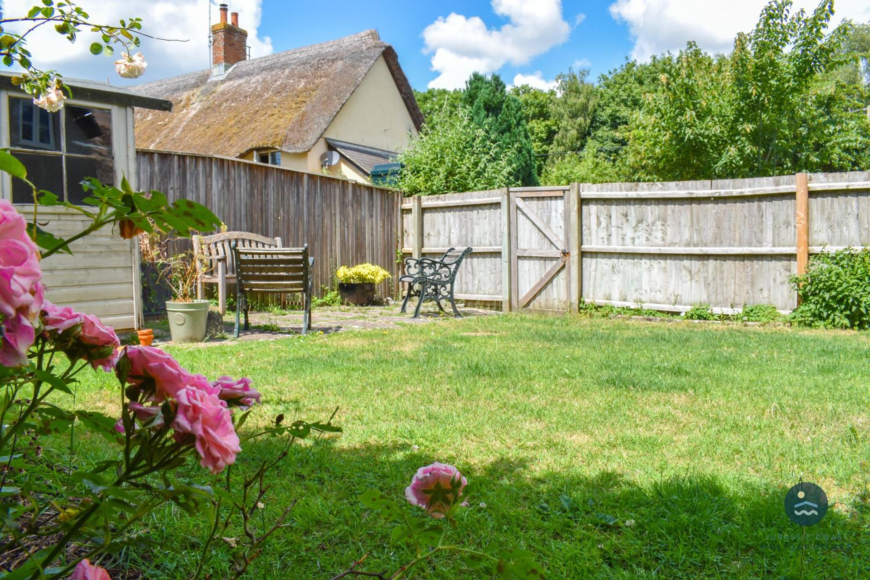 Martie Cottage - cosy cottage idyllic village