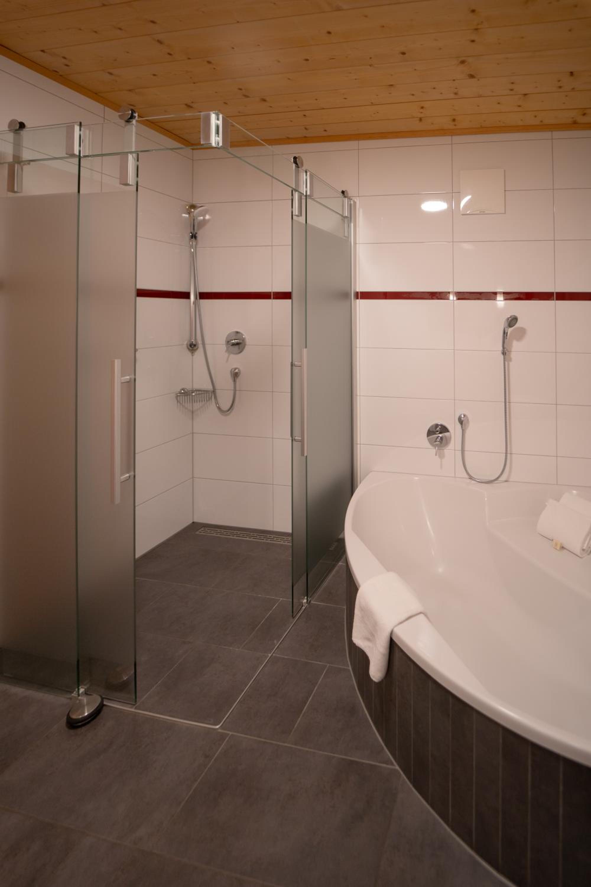 Landhotel - Apartments Bauer