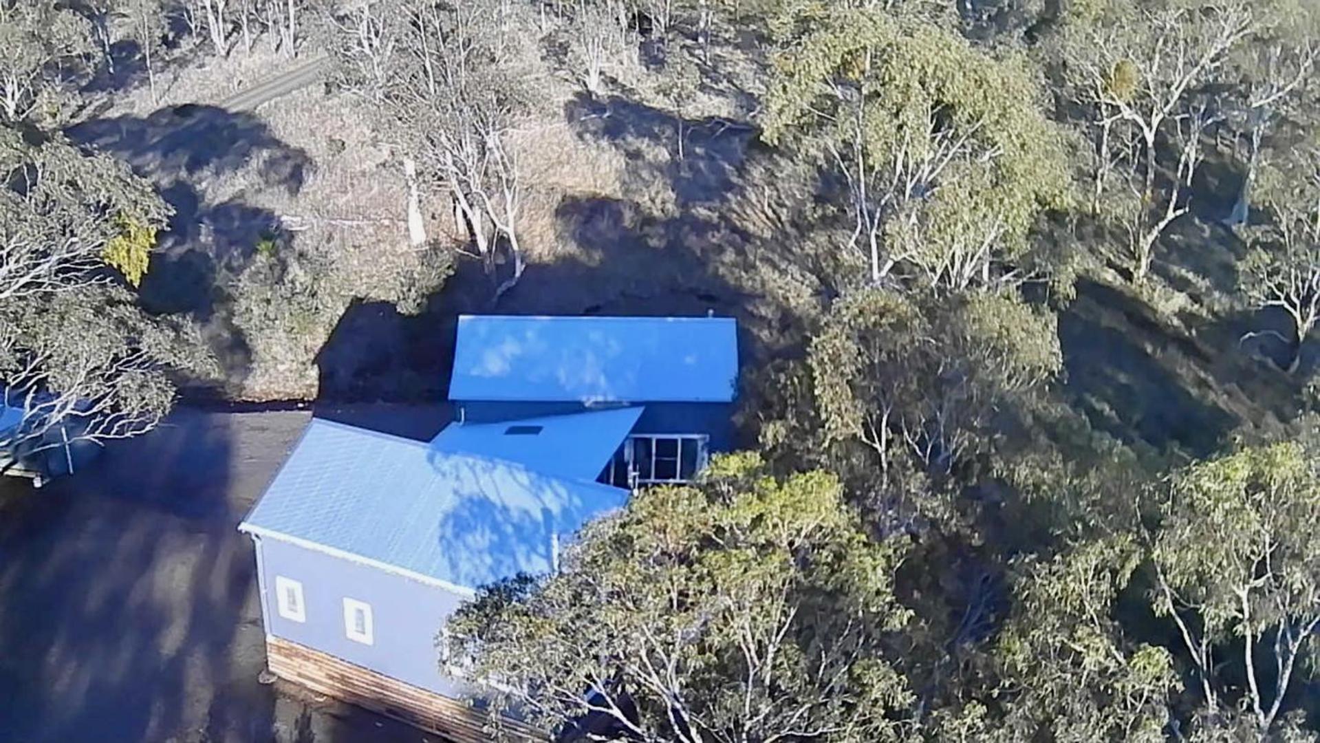 Summit House Armidale - 2 or 4 Bedrooms