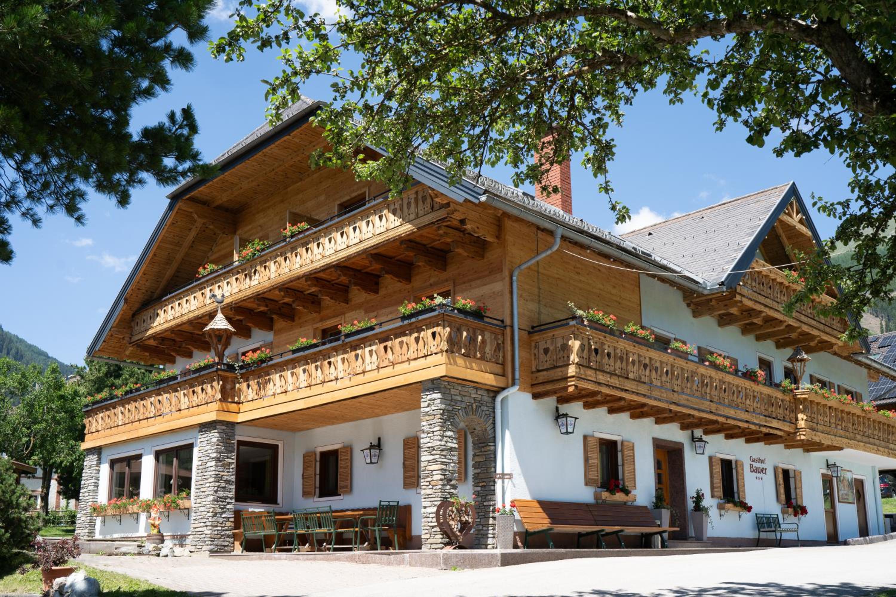 Landhotel - Apartments Bauer