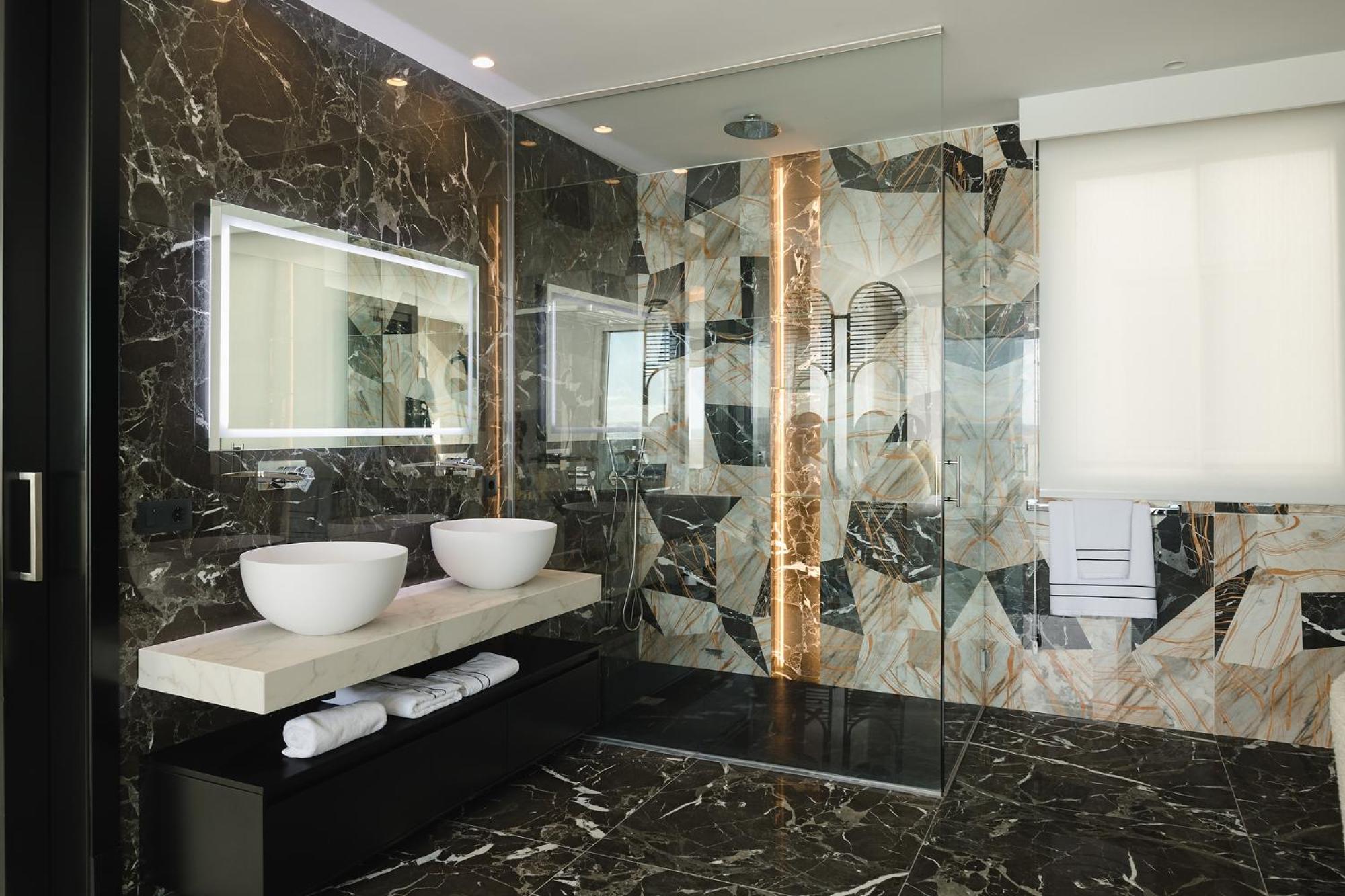 Blue Marina Suites - Boutique Apartments