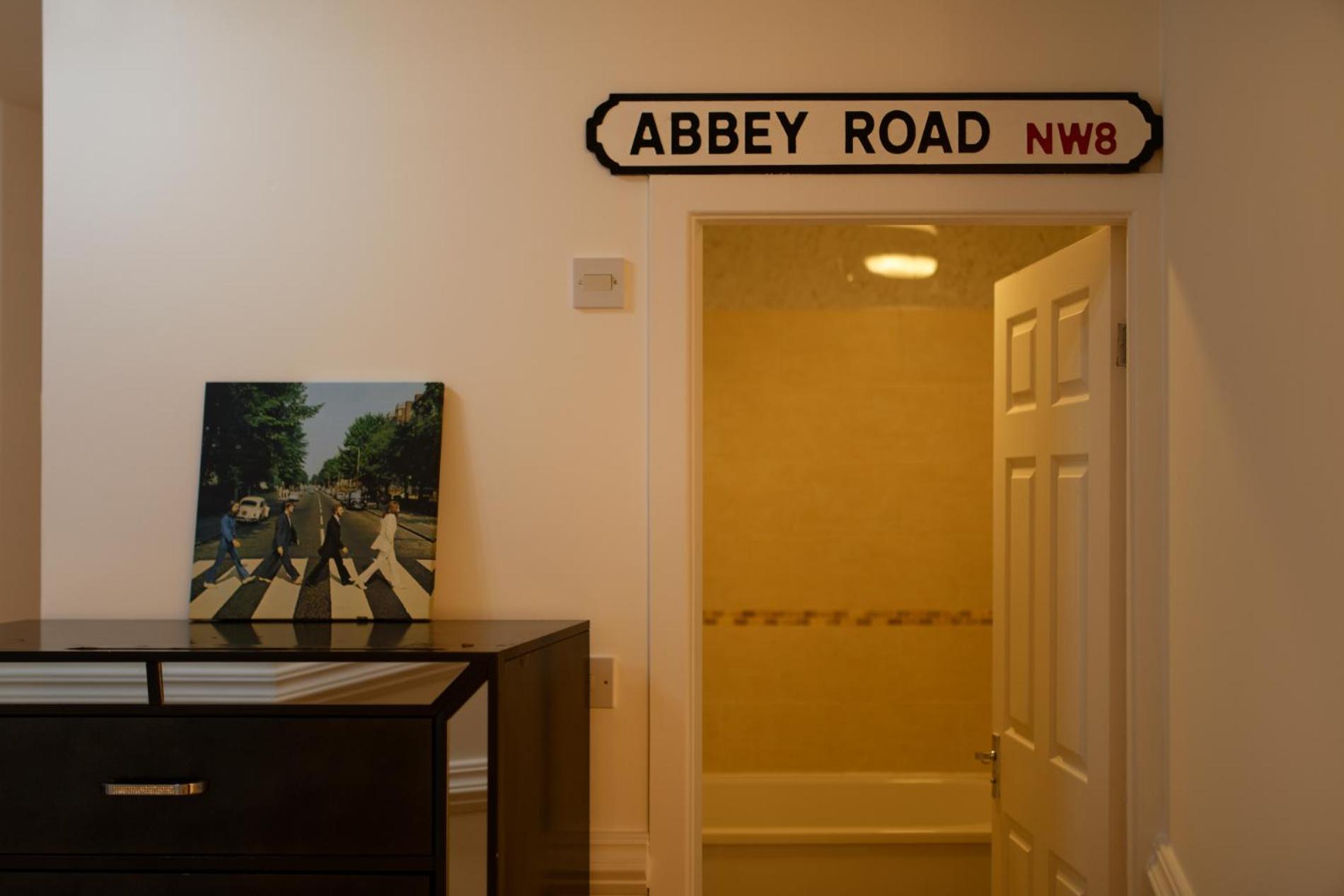 Sidemersey Livings - Spacious Loft for bigger groups - Very Central and Cosy view 3