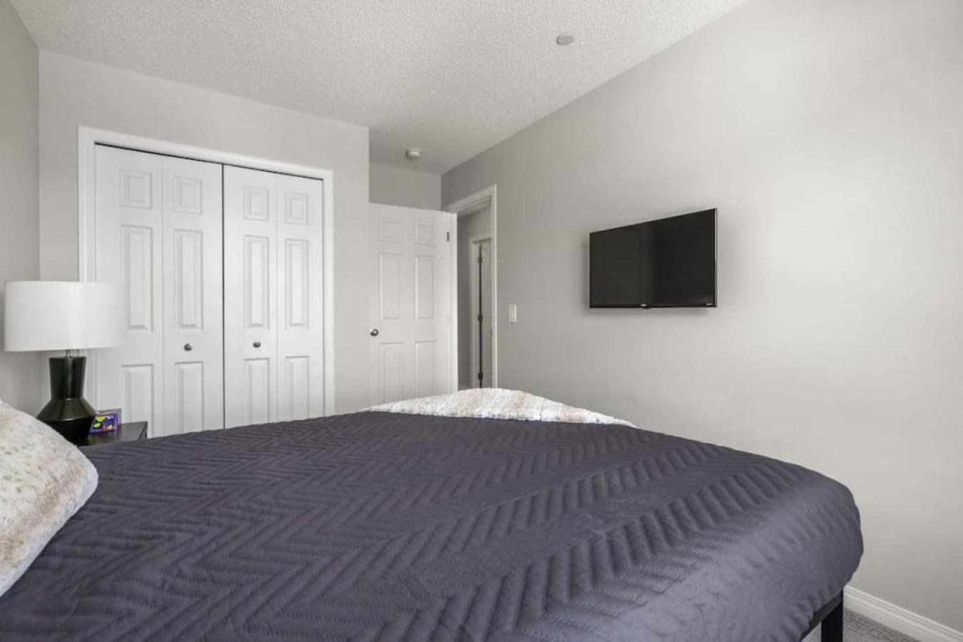 Top Rated Luxury House with Central AC, Double Garage Parking, 2 Kitchens, 5 Bedrooms & More!