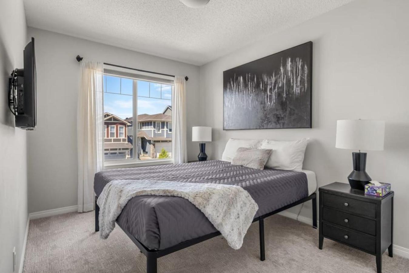 Top Rated Luxury House with Central AC, Double Garage Parking, 2 Kitchens, 5 Bedrooms & More!