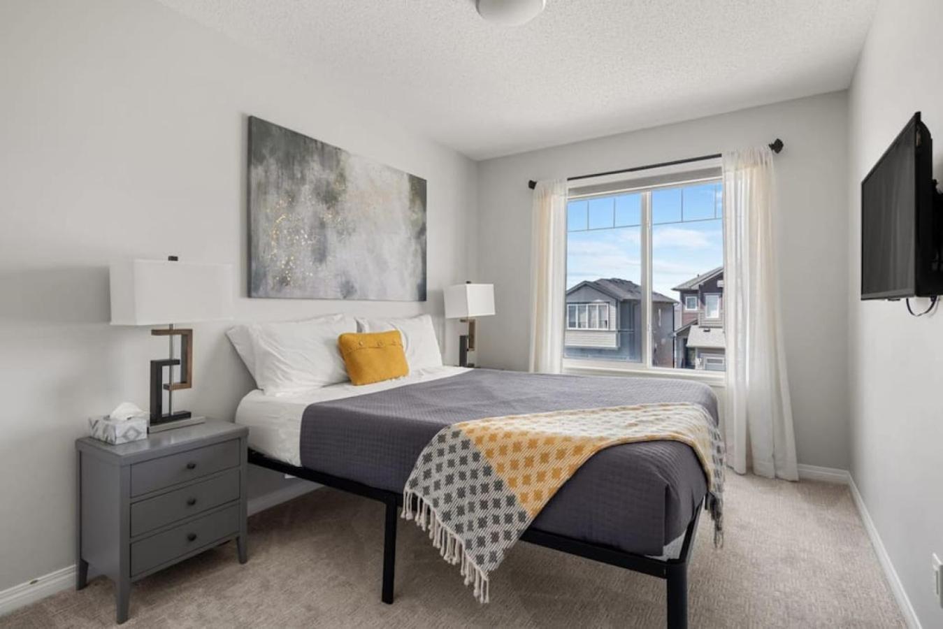 Top Rated Luxury House with Central AC, Double Garage Parking, 2 Kitchens, 5 Bedrooms & More!