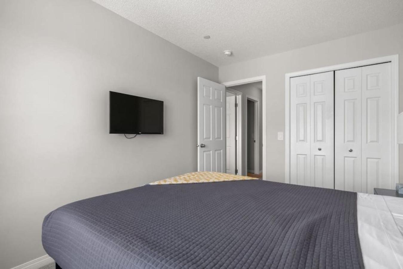 Top Rated Luxury House with Central AC, Double Garage Parking, 2 Kitchens, 5 Bedrooms & More!