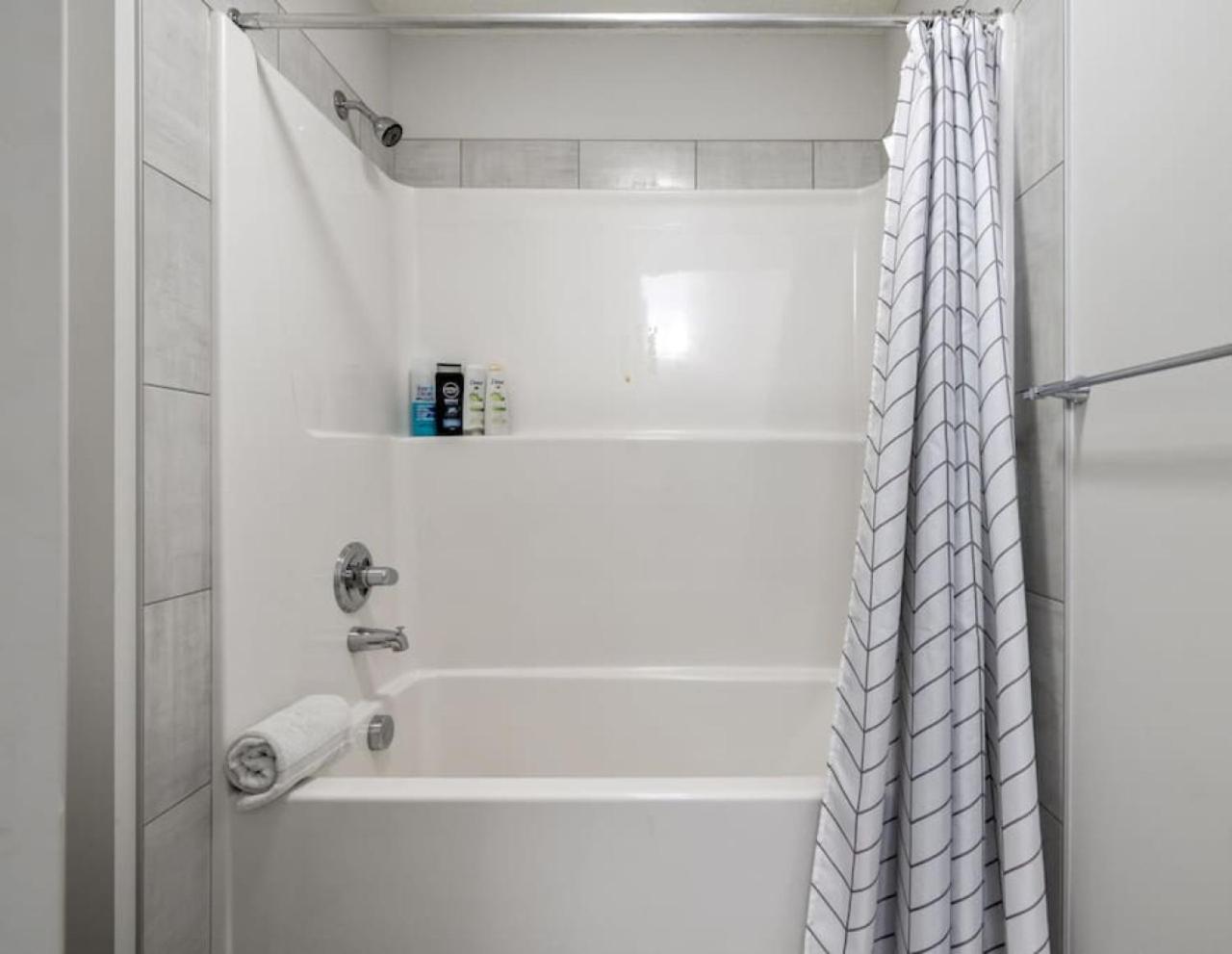 Top Rated Luxury House with Central AC, Double Garage Parking, 2 Kitchens, 5 Bedrooms & More!