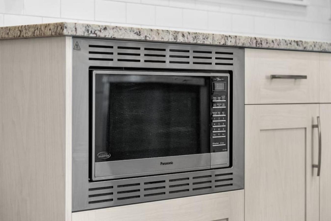 Top Rated Luxury House with Central AC, Double Garage Parking, 2 Kitchens, 5 Bedrooms & More!