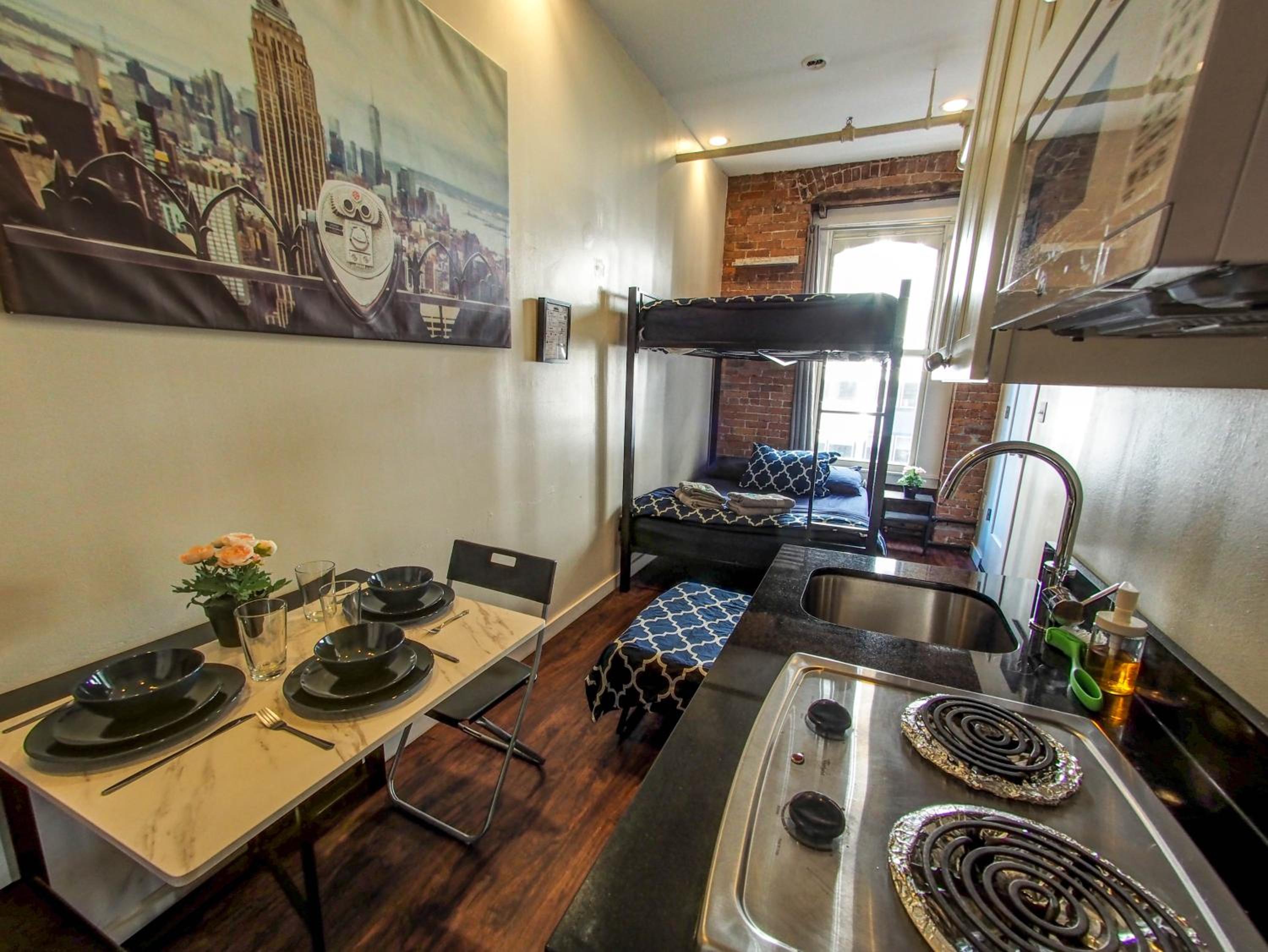 Empire Broadway Retreats