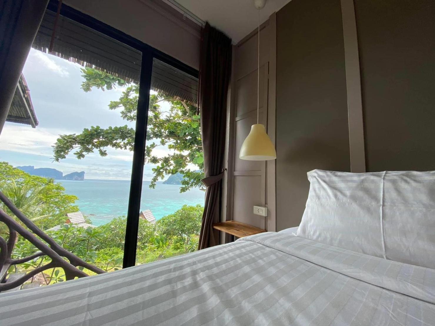 HIP Seaview Resort @ Phi Phi