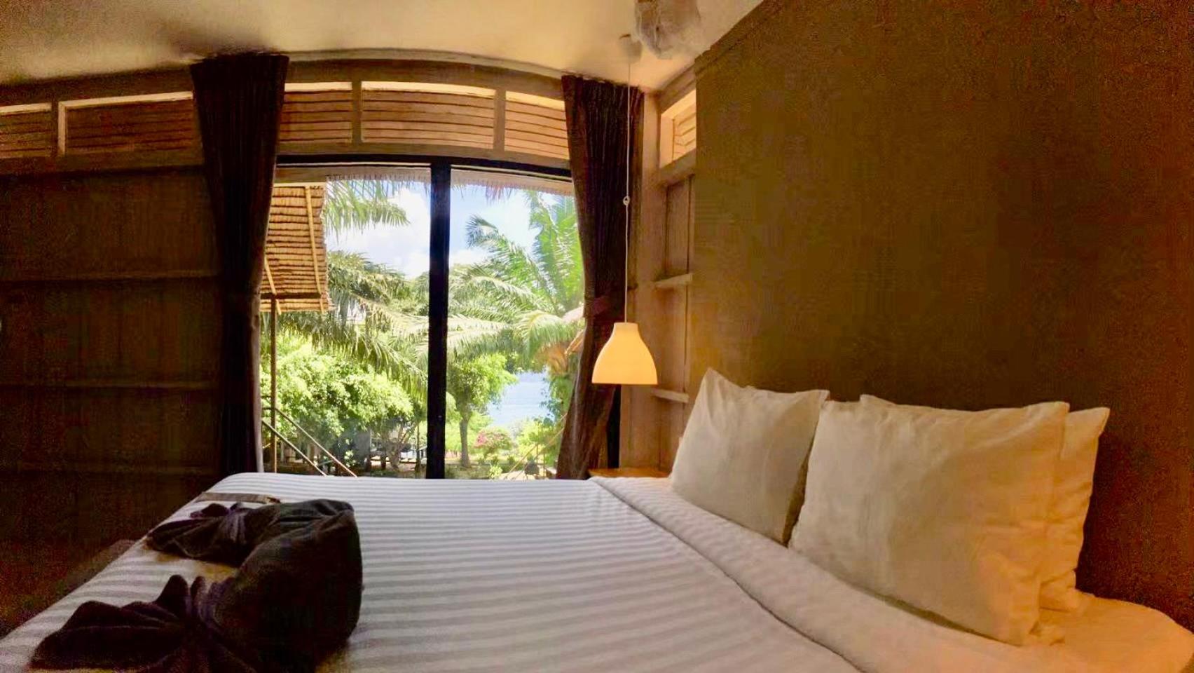 HIP Seaview Resort @ Phi Phi
