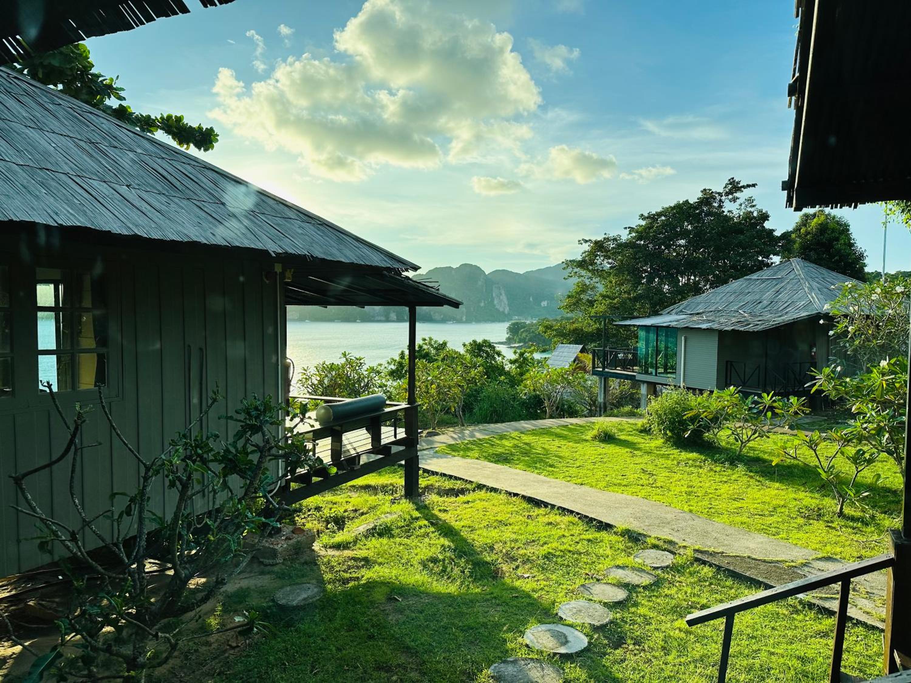 HIP Seaview Resort @ Phi Phi