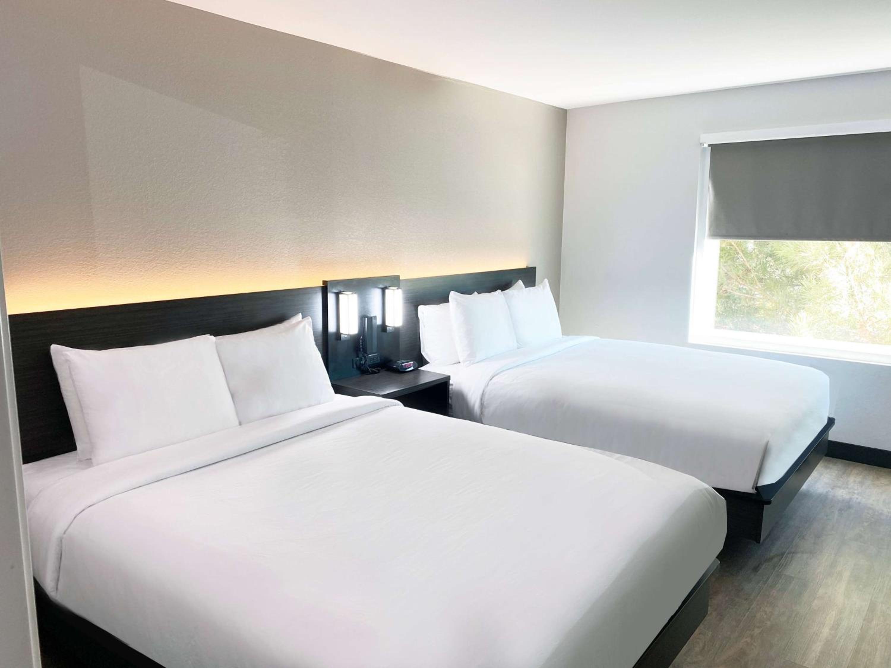 Hawthorn Extended Stay by Wyndham Hobbs view 2