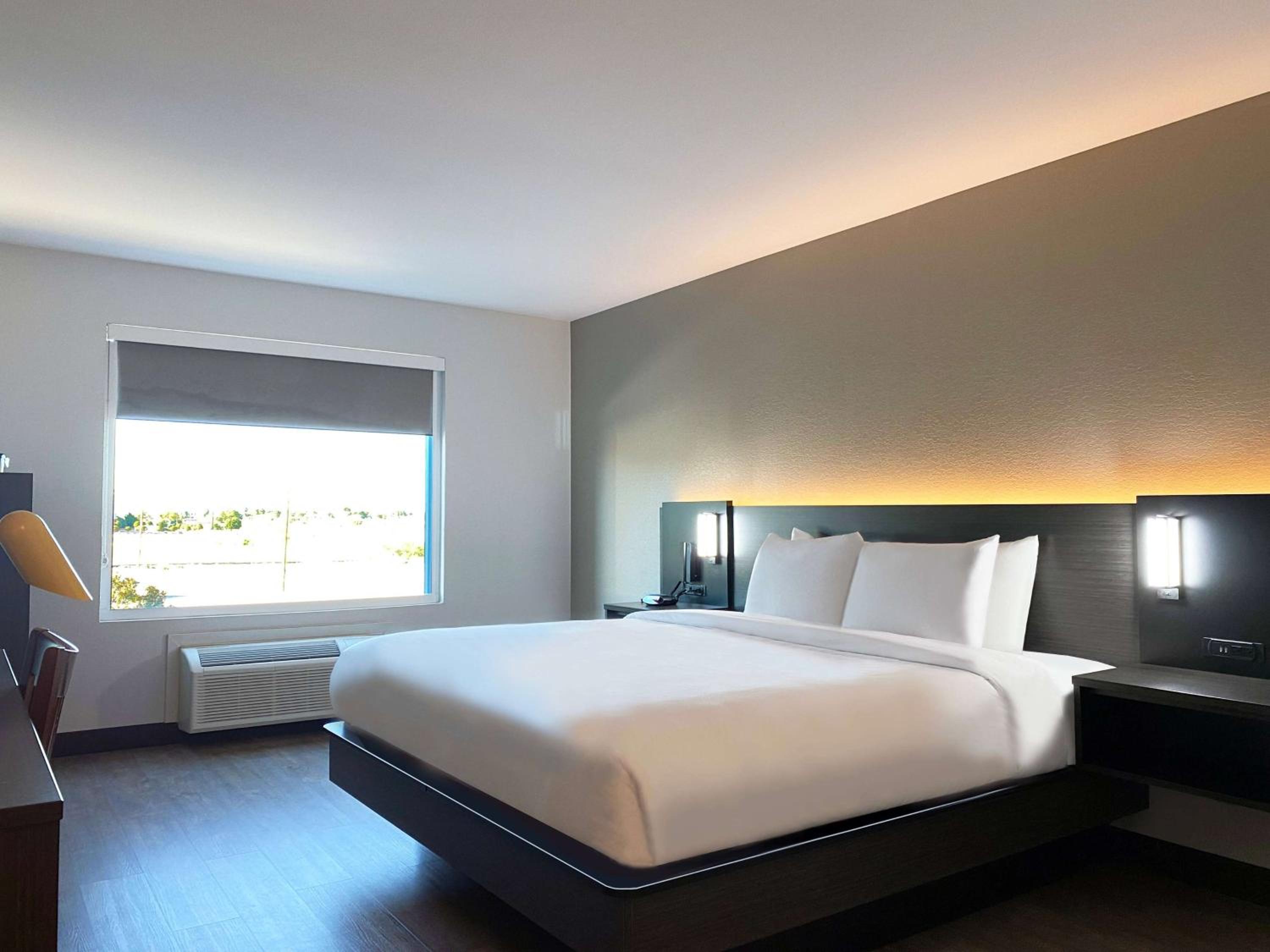 Hawthorn Extended Stay by Wyndham Hobbs view 3