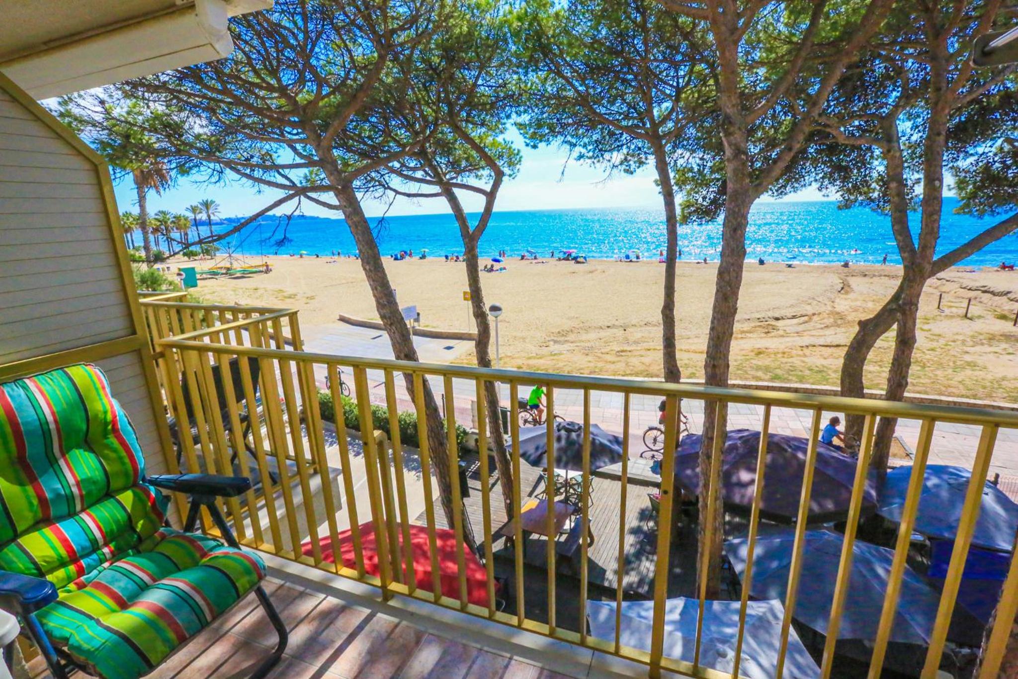 LITORAL COSTA DORADA - PLAYMAR Only families view 4