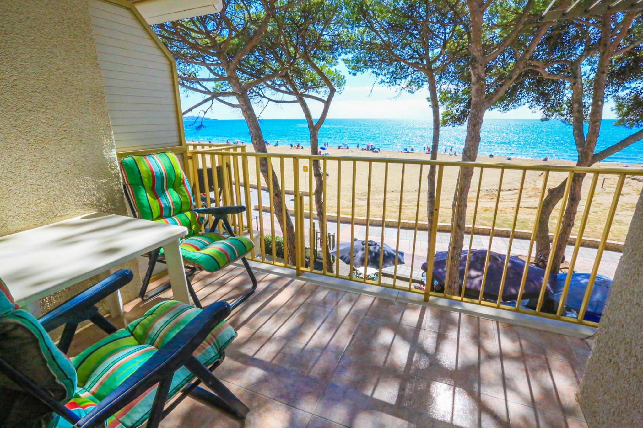 LITORAL COSTA DORADA - PLAYMAR Only families view 5