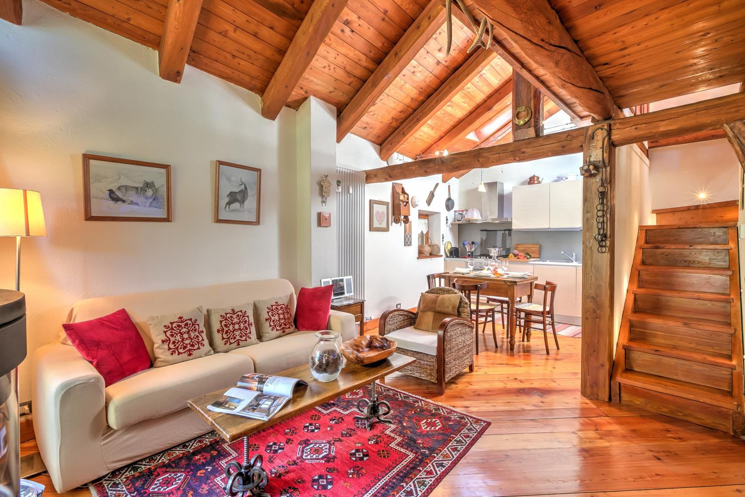 Romito Lodge Apartment Mountain Retreat - Happy Rentals