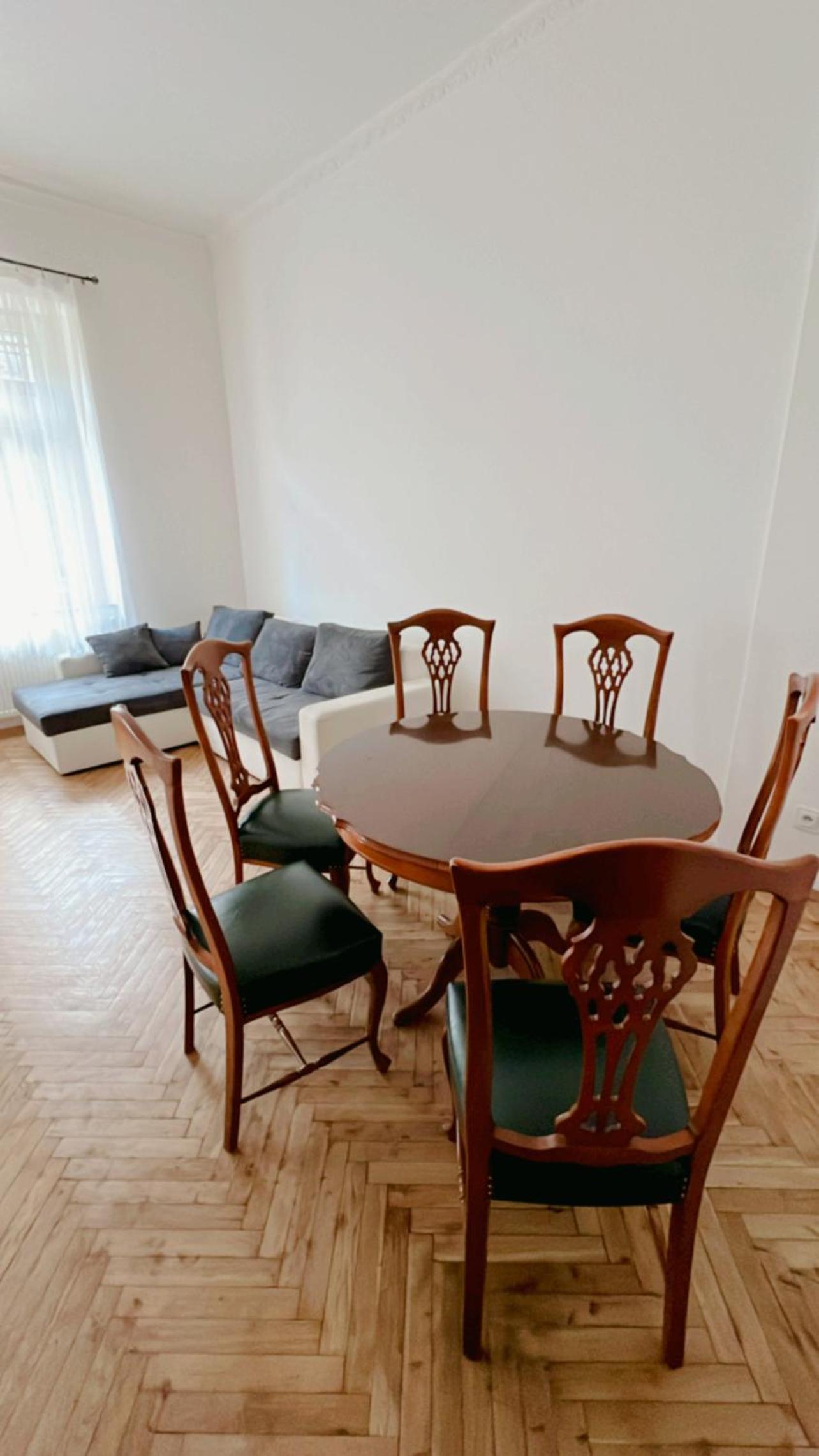 Hostel DO-RE-MI