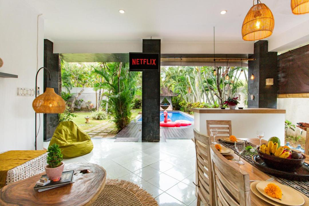 Spacious private pool garden villa in central Seminyak view 4