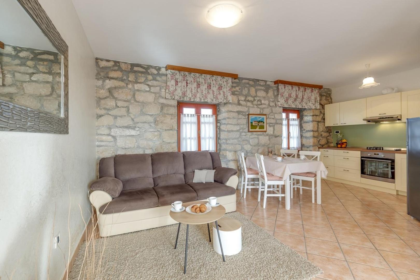 Apartment Nini with Balcony