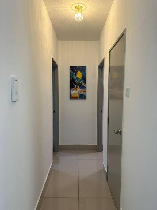 Corner KL Pool View RC Residence with High Internet Speed 500Mbps