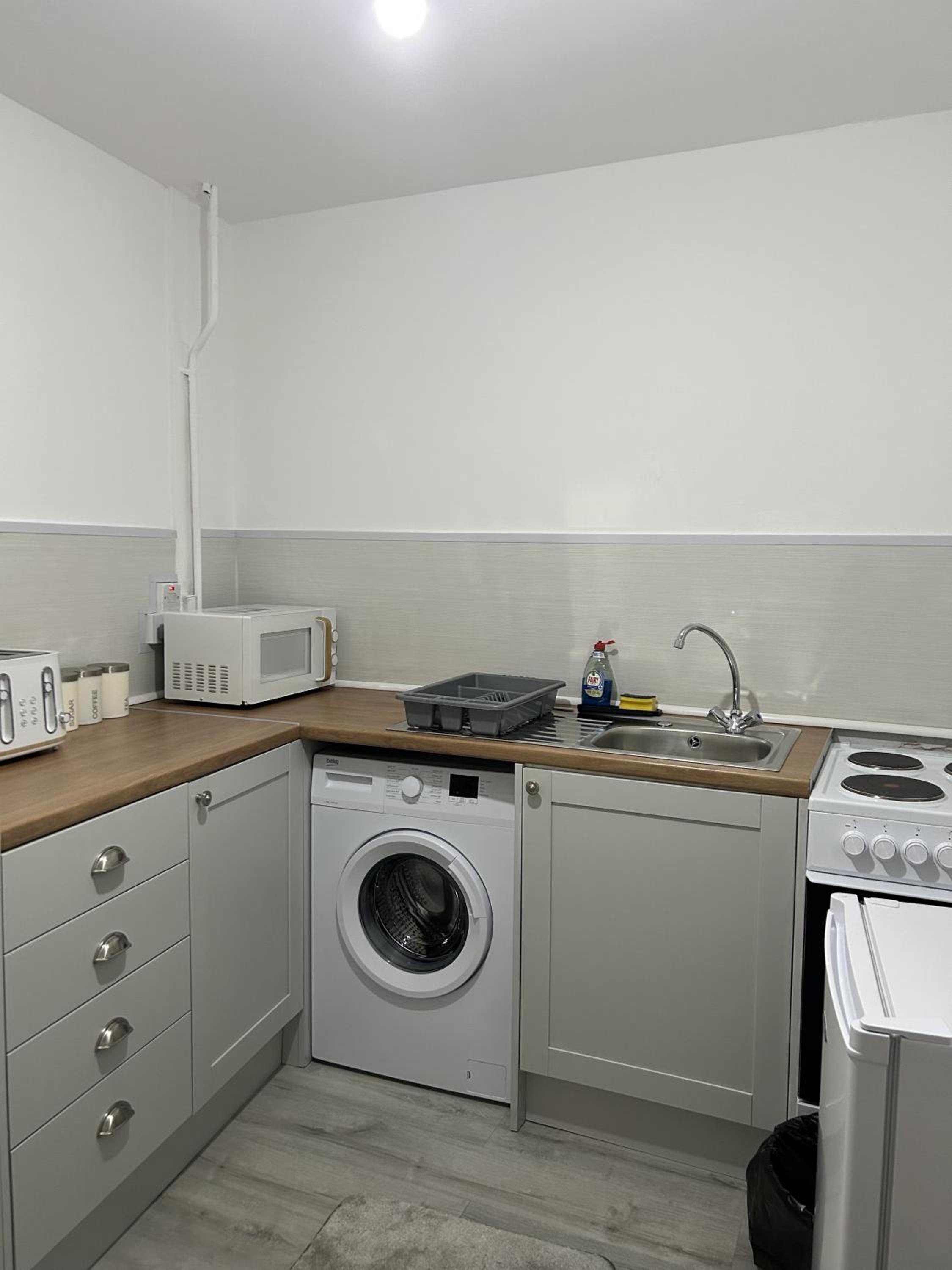 Large Studio Flat Near Beach Cleethorpes view 5
