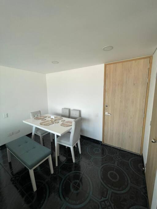 Apto de lujo Las Palmas medellin 3 BR