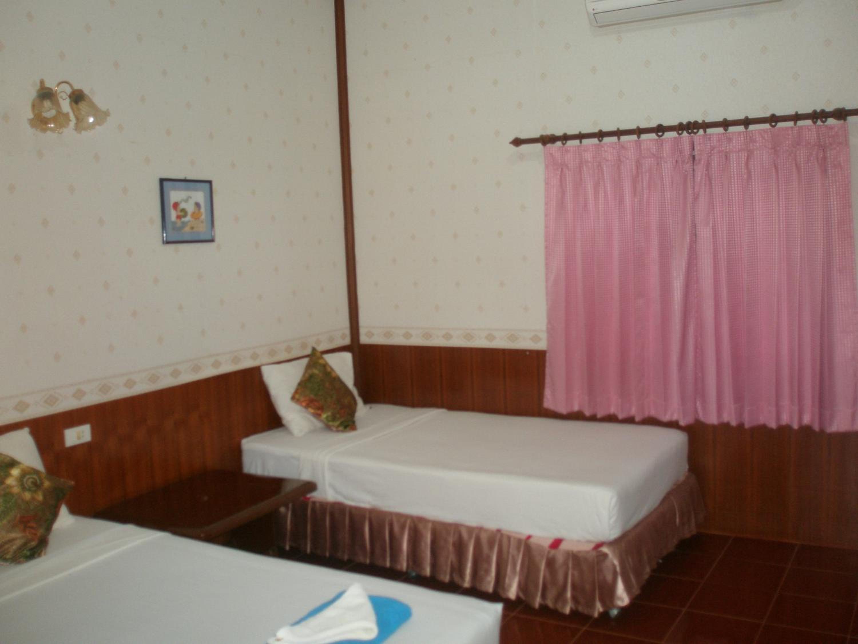 Rung Arun Resort